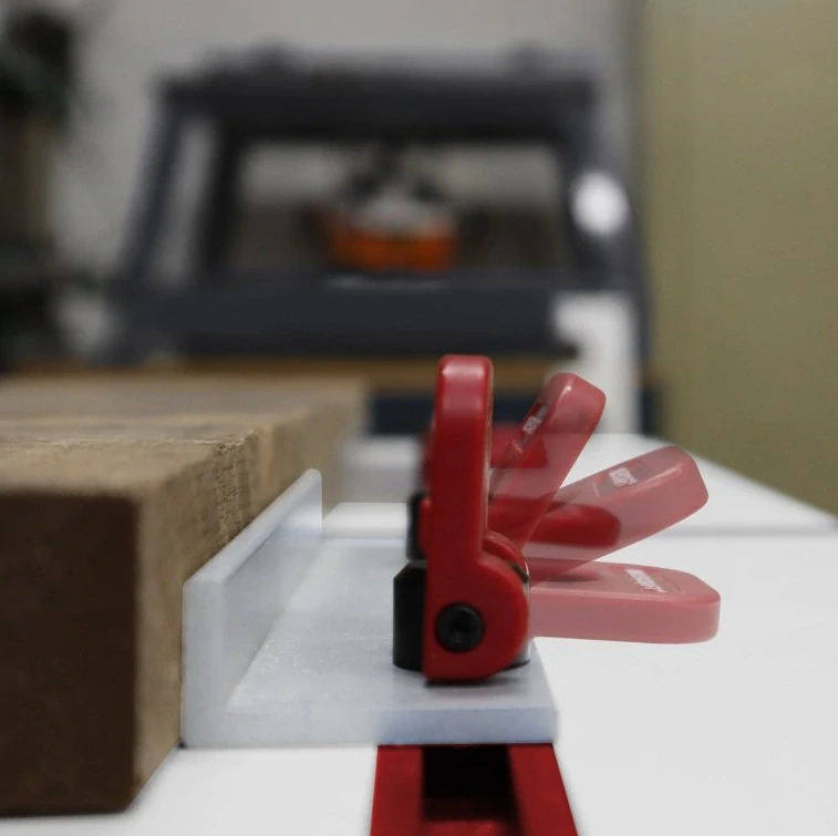 T-Trax - CamStops - flexibilní, otočné dorazy do T-drážky, Milescraft, M4032