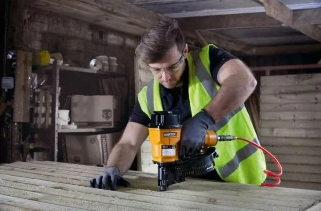 Pneumatická hřebíkovačka, IC60-1-E, Bostitch