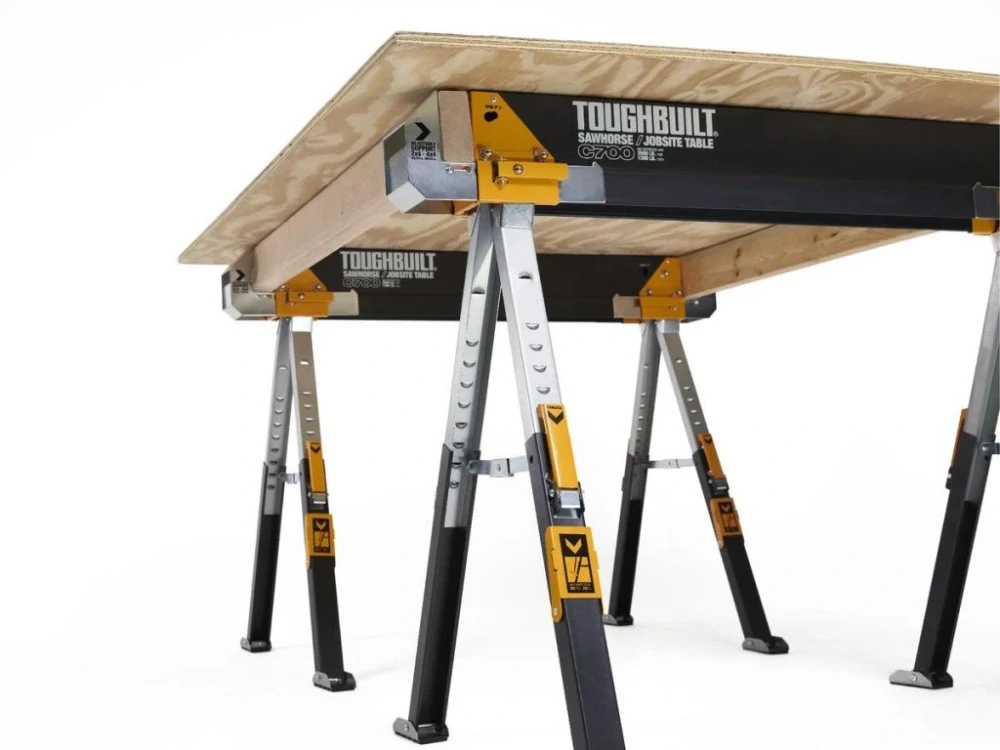 1 x pár skládacích stavebních koz s nosností 1180 kg, C700/2, ToughBuilt