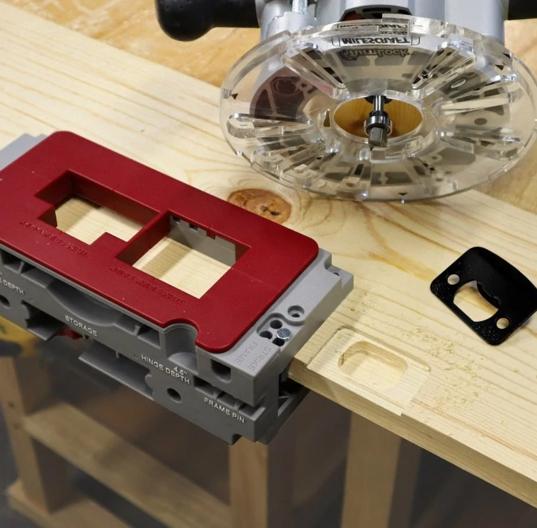 HingeJigPLUS™ – šablona na panty, zámky a protiplechy dveří i rámu, Milescraft, M1229