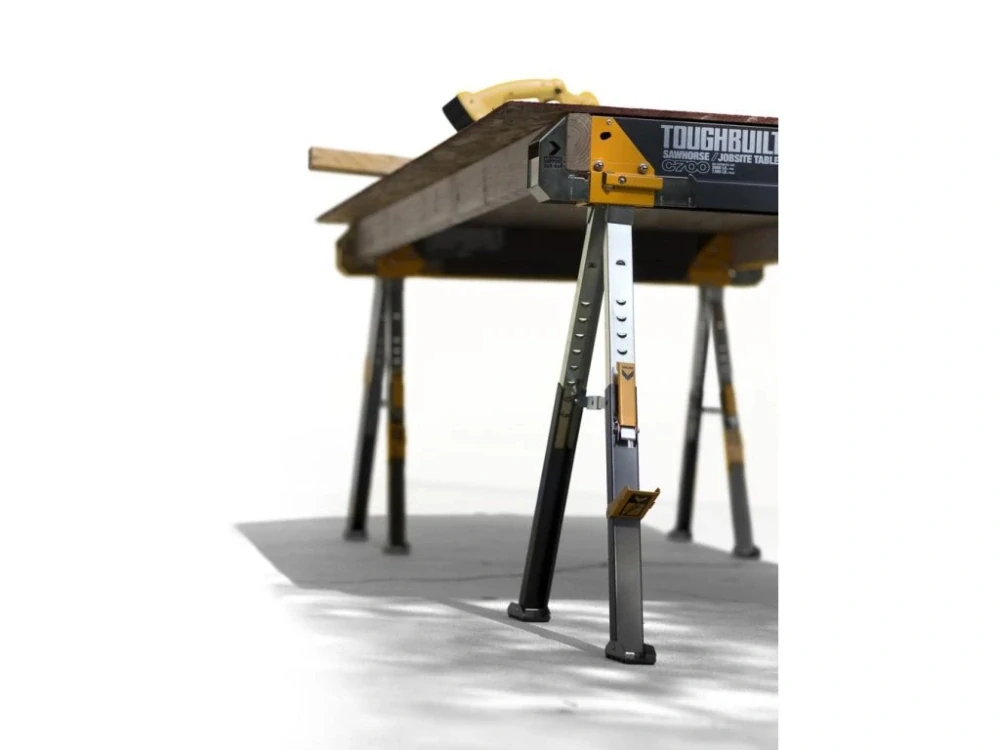 1 x pár skládacích stavebních koz s nosností 1180 kg, C700/2, ToughBuilt