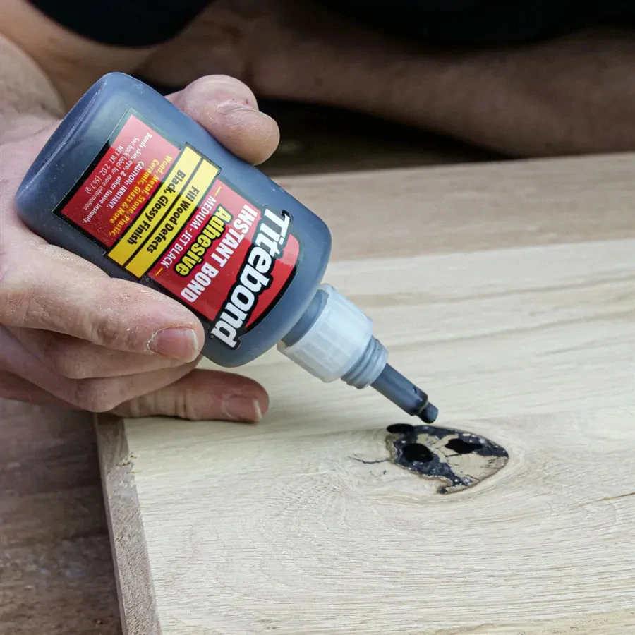 Titebond Instant Medium Jet Black Rychleschnoucí lepidlo - 59ml, 123-8211