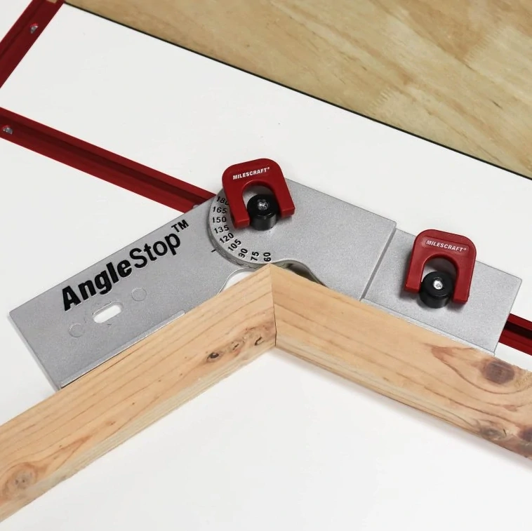 T-Trax - AngleStop - úhlový stavitelný doraz do lišt s T profilem, Milescraft, M4033