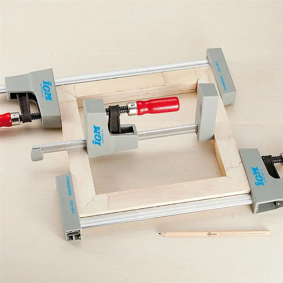 Korpusová svěrka - 300 x 80mm,149-101 , IGM