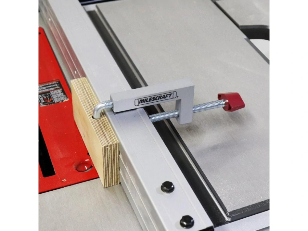 Speciální rohová svěrka, Milescraft, FenceClamps, M4009