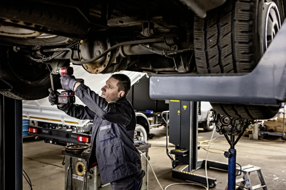 Kompaktní aku-rázový utahovák 18 V, IW 1/2" 400 18.0-EC C, FLEX