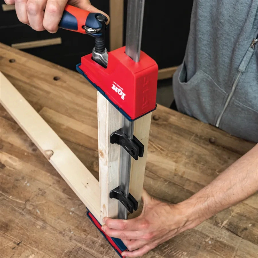 Korpusová svěrka - 300x90mm MD, MO-KSMD30, IGM