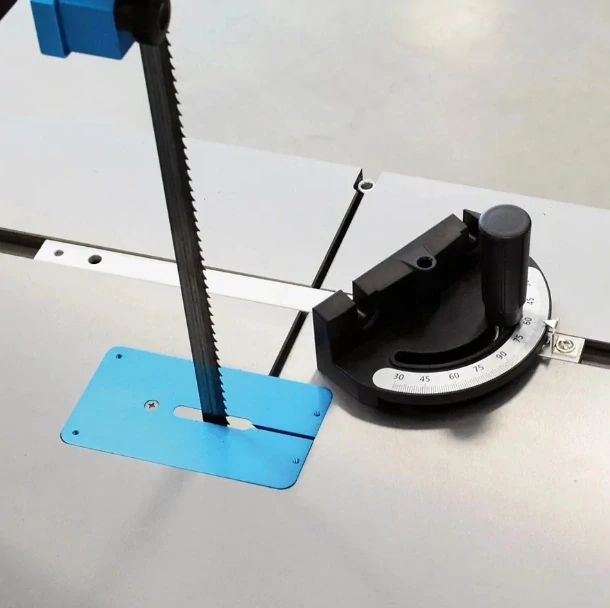 Duralové úhlové pravítko pro stroje s T-drážkou, STP-1001, IGM 